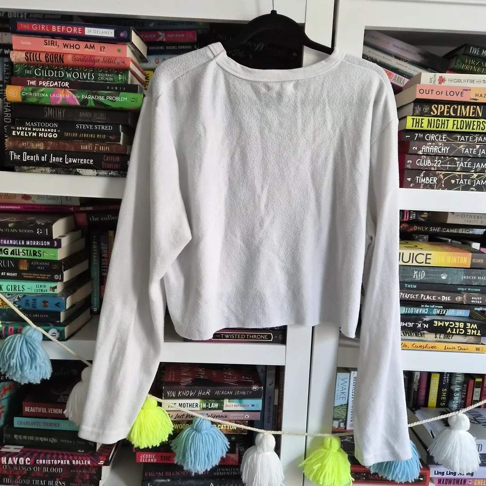 Boutique Good Karma Graphic Pullover Long Sleeve White Knit Top Shirt - Picture 4 of 4